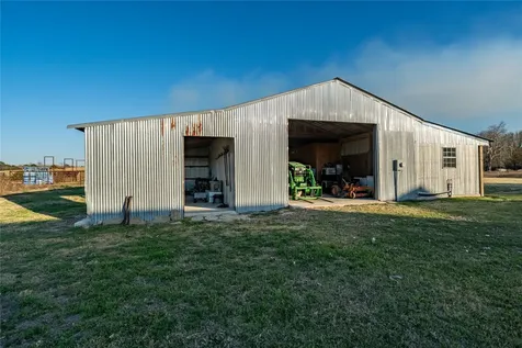 6751 - B Cr 4710 Larue TX 75770