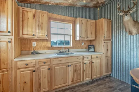 6751 - B Cr 4710 Larue TX 75770