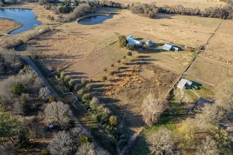 6751 - B Cr 4710 Larue TX 75770