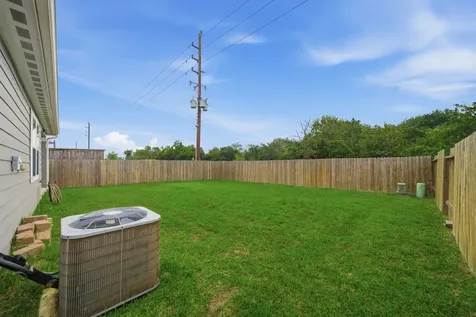 2060 Saras Way Brookshire TX 77423
