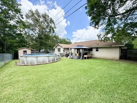 208 Robinhood Circle Crockett TX 75835
