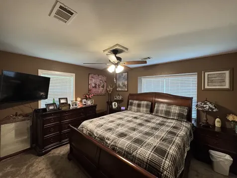 208 Robinhood Circle Crockett TX 75835
