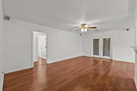 635 Meadowlawn Street La Porte TX 77571