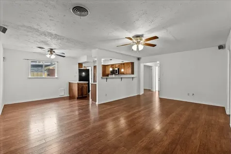 635 Meadowlawn Street La Porte TX 77571
