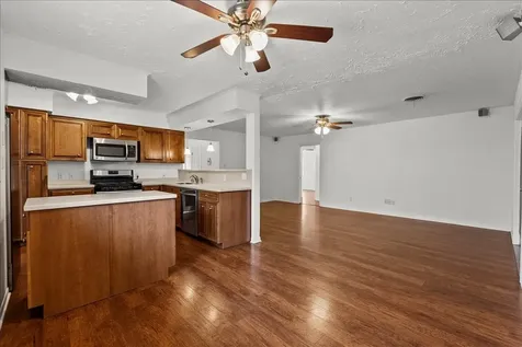 635 Meadowlawn Street La Porte TX 77571