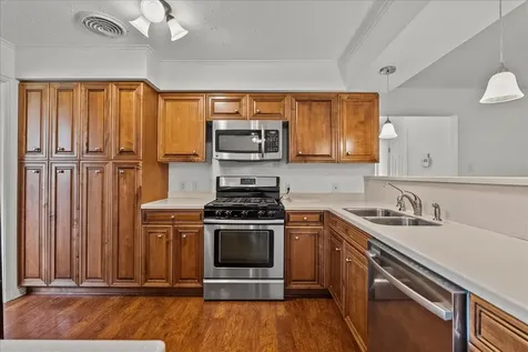 635 Meadowlawn Street La Porte TX 77571