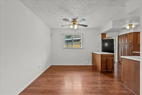 635 Meadowlawn Street La Porte TX 77571