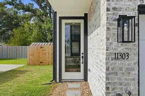 11303 Stonework Grove Lane Houston TX 77076