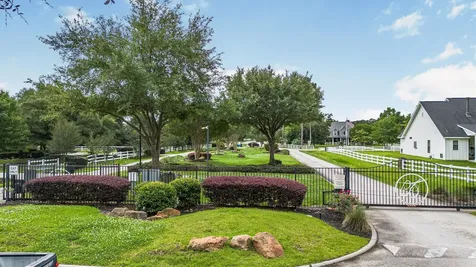 12126 Pin Oak Drive Magnolia TX 77354