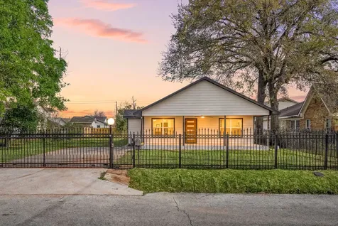 1003 Reid Street Houston TX 77022