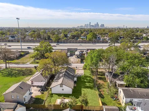 1003 Reid Street Houston TX 77022