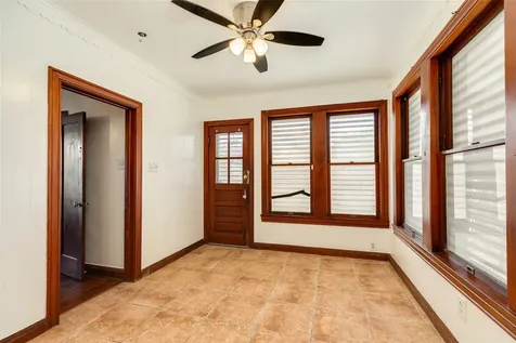 2215 Avenue O 1/2 Galveston TX 77550