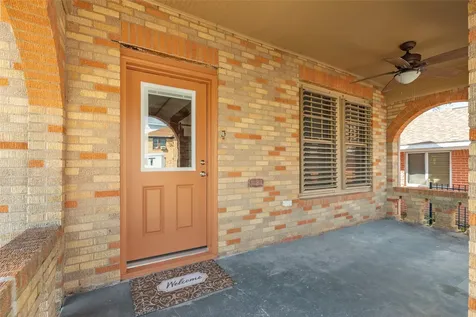 2215 Avenue O 1/2 Galveston TX 77550
