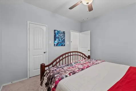 356 Century Oaks Lane Hitchcock TX 77568