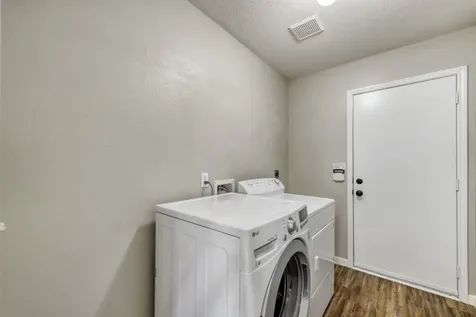 17526 Hoover Gardens Drive Houston TX 77095