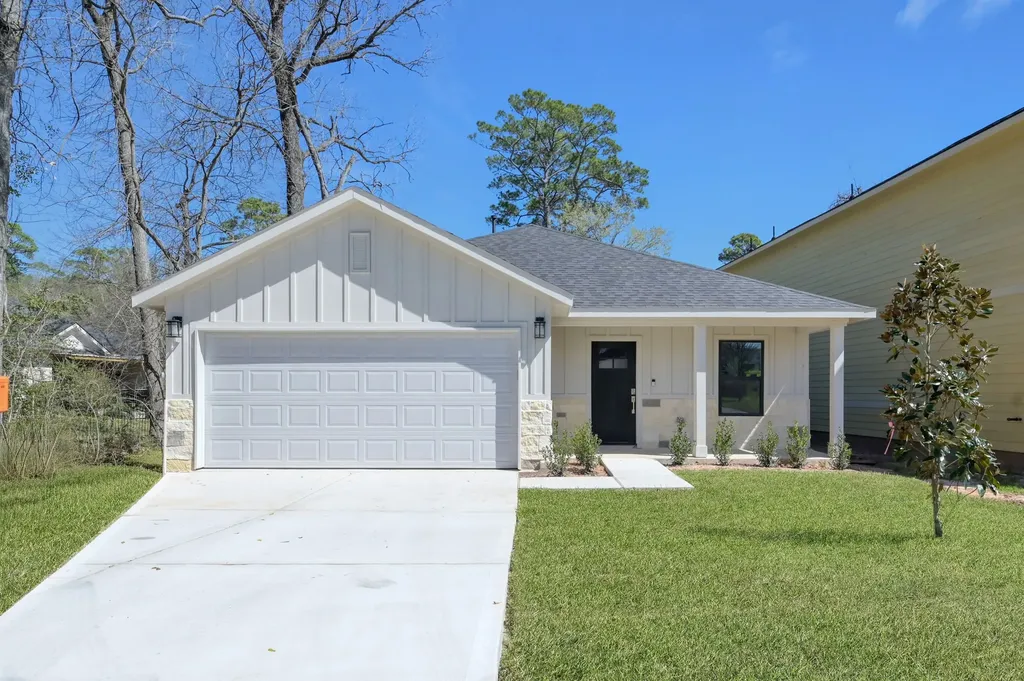 106 Harbor Court Drive Conroe TX 77356