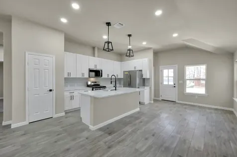 106 Harbor Court Drive Conroe TX 77356