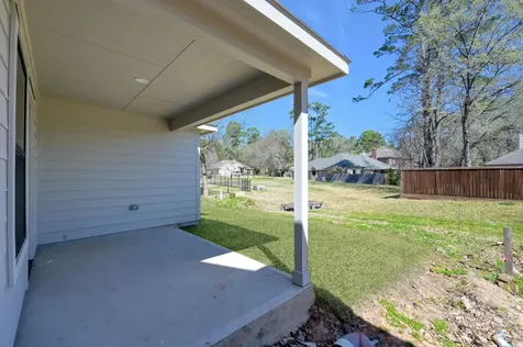 106 Harbor Court Drive Conroe TX 77356