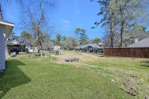 106 Harbor Court Drive Conroe TX 77356