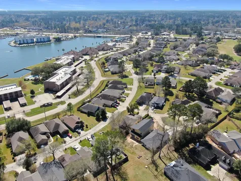 106 Harbor Court Drive Conroe TX 77356