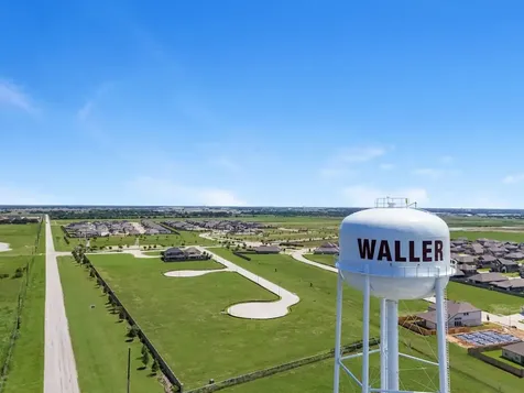 408 Hearthstone Lane Waller TX 77484