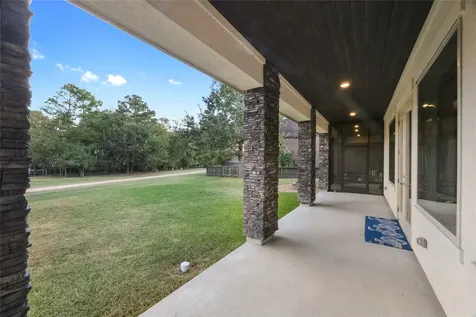 12122 Hawthorne Drive Montgomery TX 77356