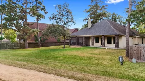 12122 Hawthorne Drive Montgomery TX 77356