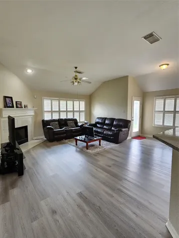 1606 Tynemouth Drive Pasadena TX 77504