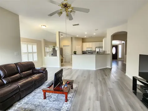 1606 Tynemouth Drive Pasadena TX 77504