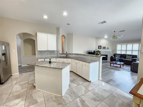 1606 Tynemouth Drive Pasadena TX 77504