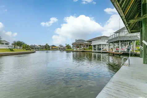 12822 Santiago Circle Galveston TX 77554