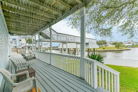12822 Santiago Circle Galveston TX 77554