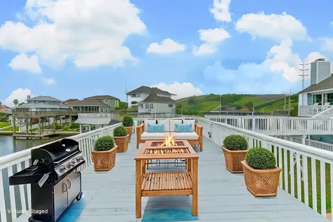 12822 Santiago Circle Galveston TX 77554