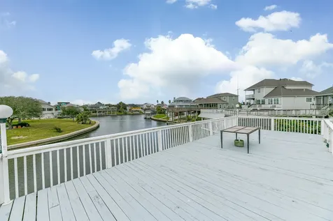 12822 Santiago Circle Galveston TX 77554