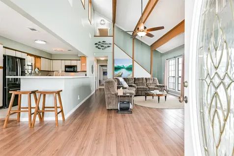 12822 Santiago Circle Galveston TX 77554