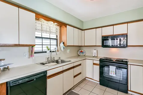 12822 Santiago Circle Galveston TX 77554
