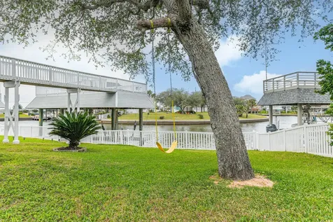 12822 Santiago Circle Galveston TX 77554