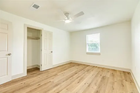 2812 N Sonny Lane Galveston TX 77554