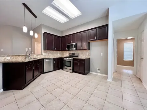 67 N Merryweather Circle Conroe TX 77384