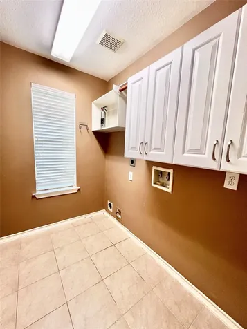 67 N Merryweather Circle Conroe TX 77384