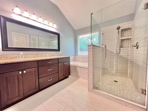 67 N Merryweather Circle Conroe TX 77384