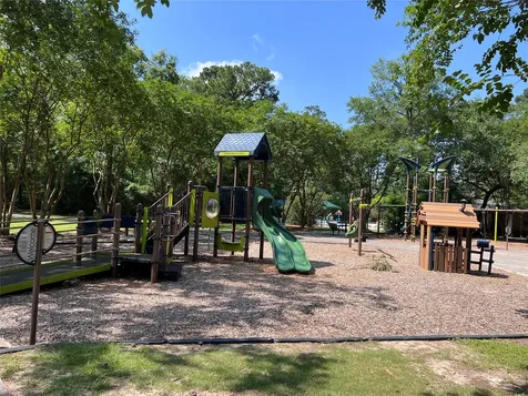 67 N Merryweather Circle Conroe TX 77384