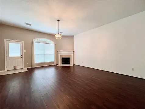 67 N Merryweather Circle Conroe TX 77384
