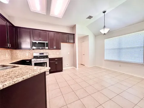 67 N Merryweather Circle Conroe TX 77384