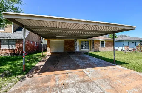 515 Westside Court Pasadena TX 77502