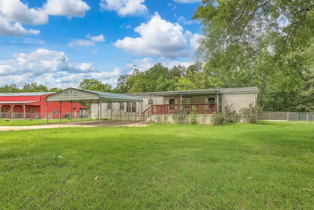 516 County Road 4021 Dayton TX 77535