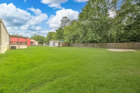516 County Road 4021 Dayton TX 77535