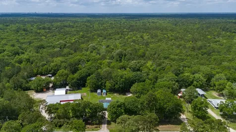 516 County Road 4021 Dayton TX 77535
