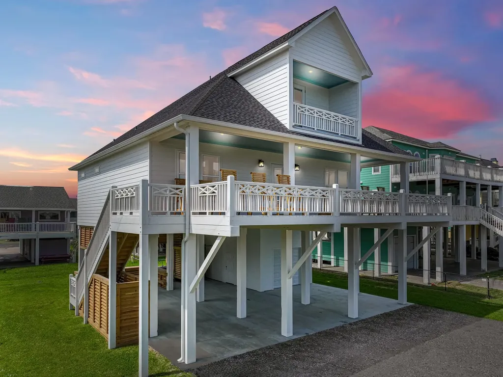 2301 Trinidad Drive Crystal Beach TX 77650