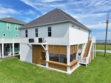 2301 Trinidad Drive Crystal Beach TX 77650